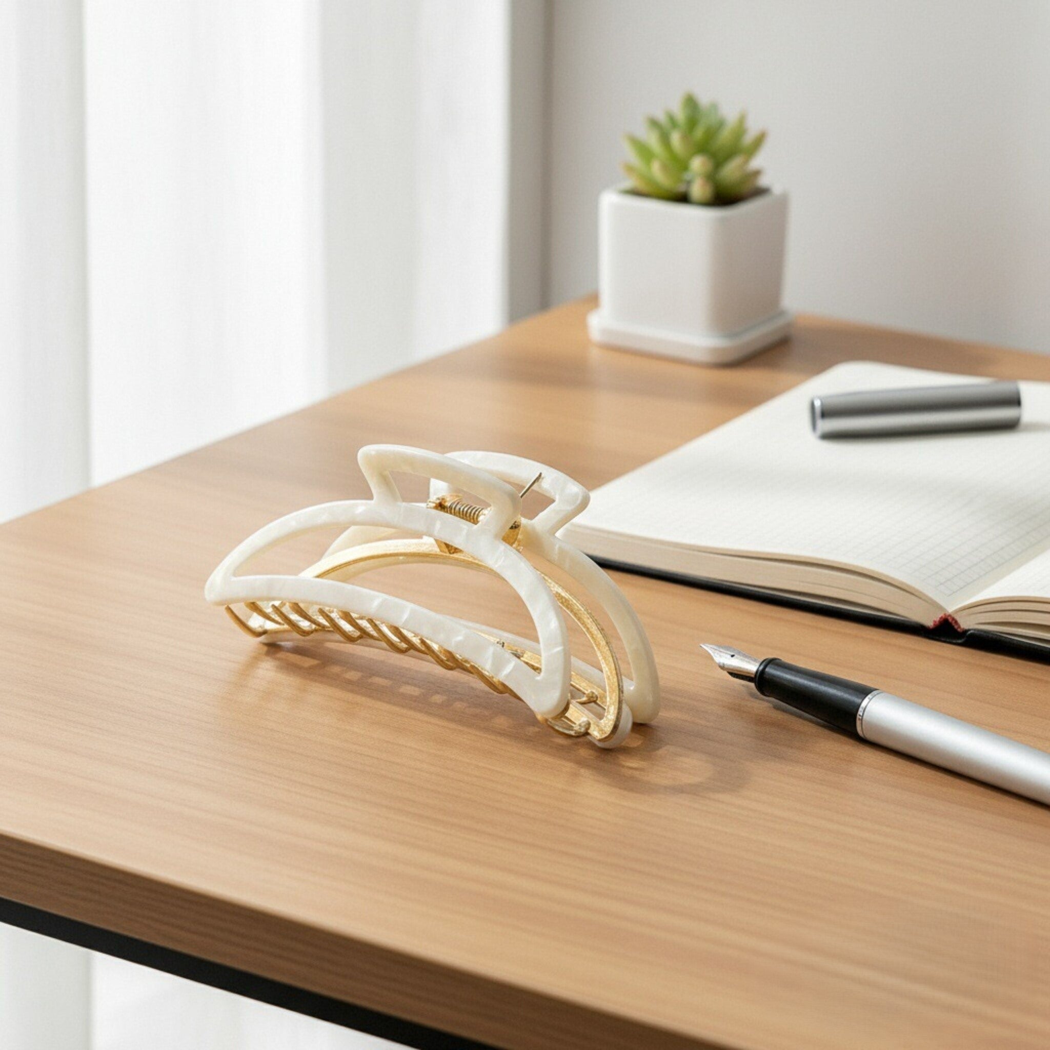 Trendy Acetate Hair Clamps - Crescent Moon
