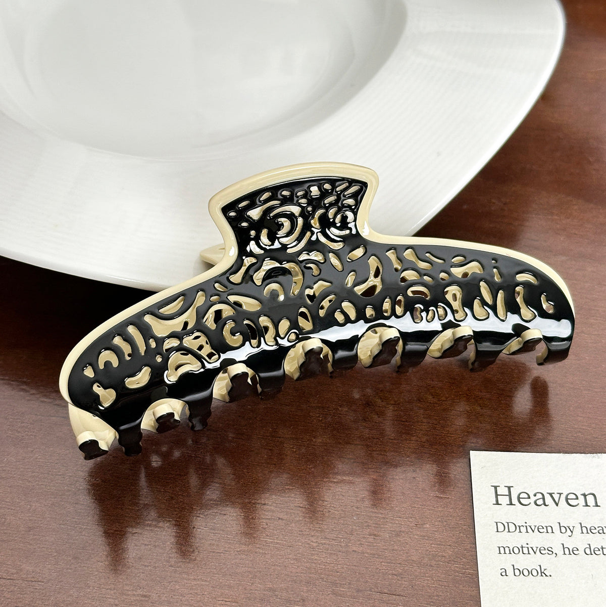 Elegant Lace Acetate Hair Clips