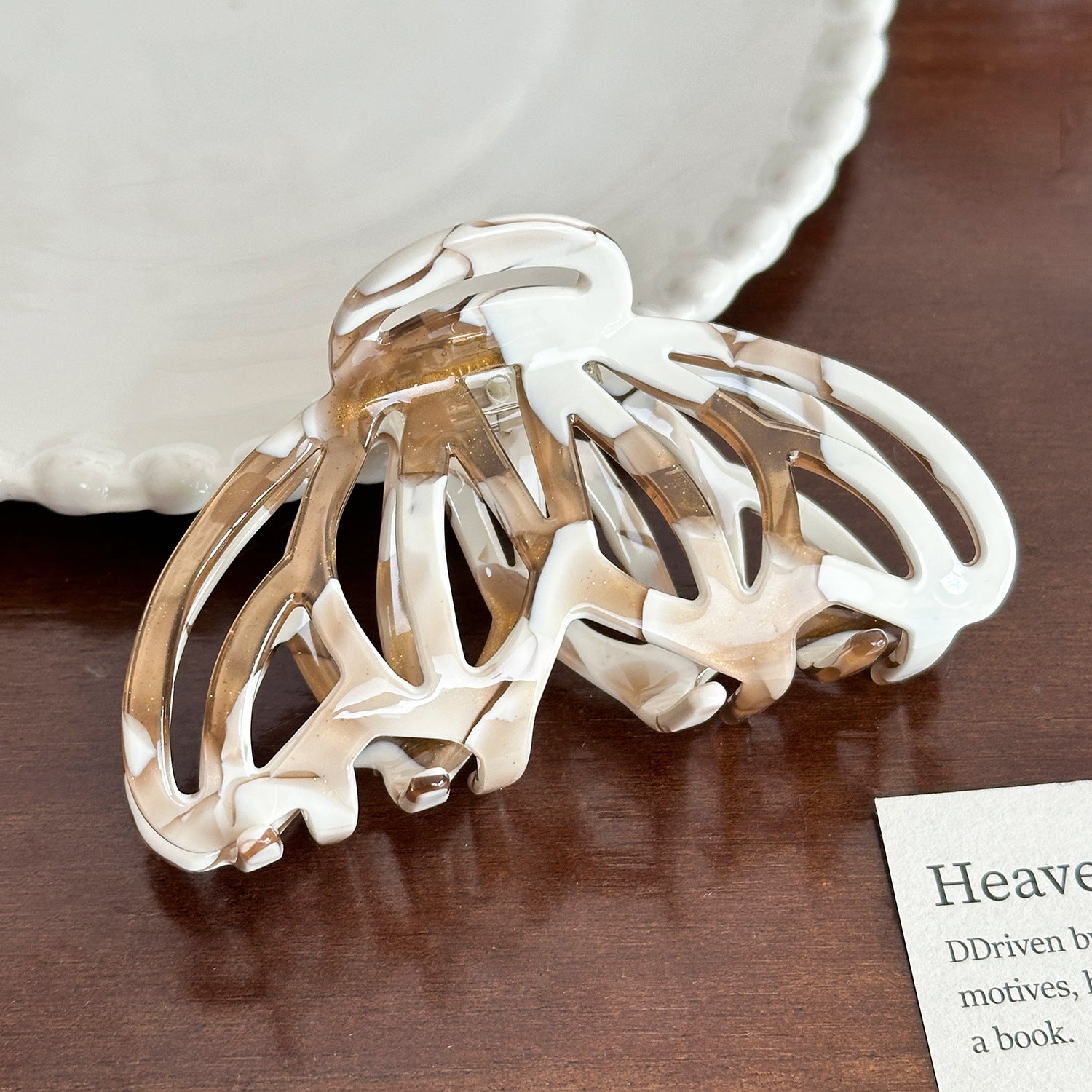 Elegant Creamy Coffee Hair Claw - Pumpkin