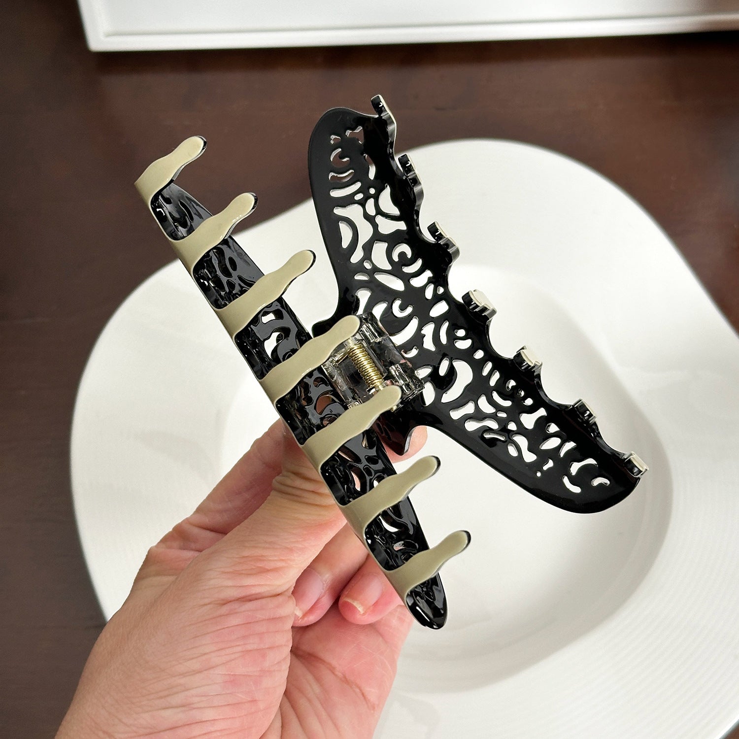 Elegant Lace Acetate Hair Clips